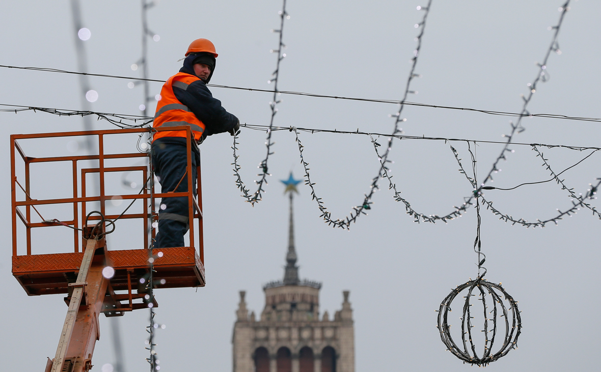 В Киеве впервые установят искусственную «главную» новогоднюю елку