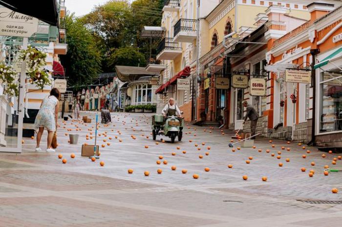 Сергей Гармаш, Чебурашка, Гена, Мотороллер