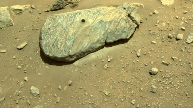 Добыл кусочек Марса