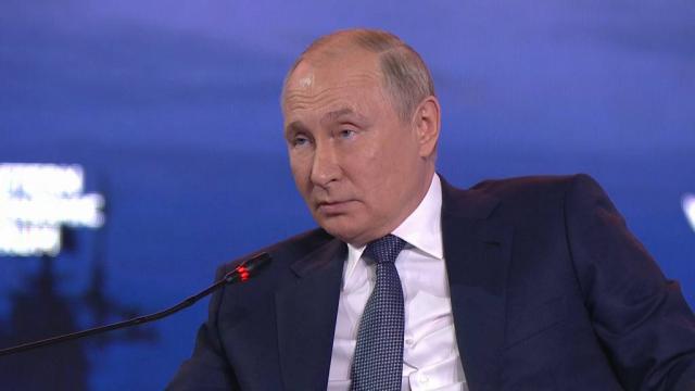 Путин оказался адекватнее директора