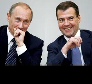 Путин и Медведев против Трампа