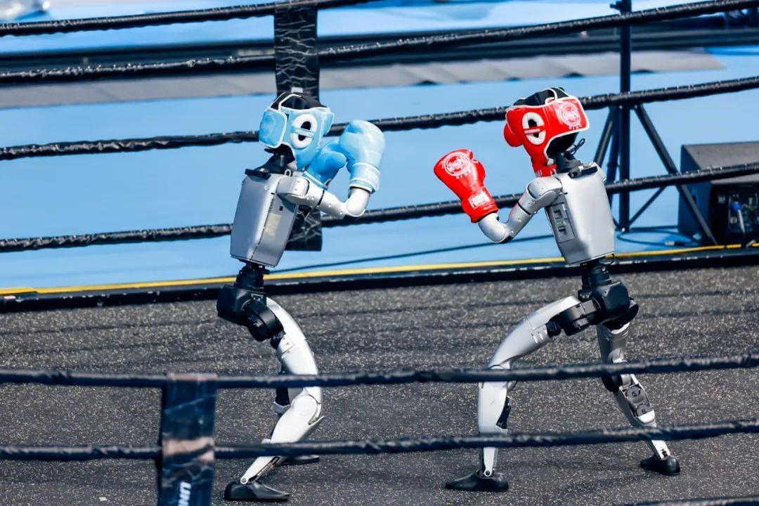 Первые Всемирные игры человекоподобных роботов в Пекине