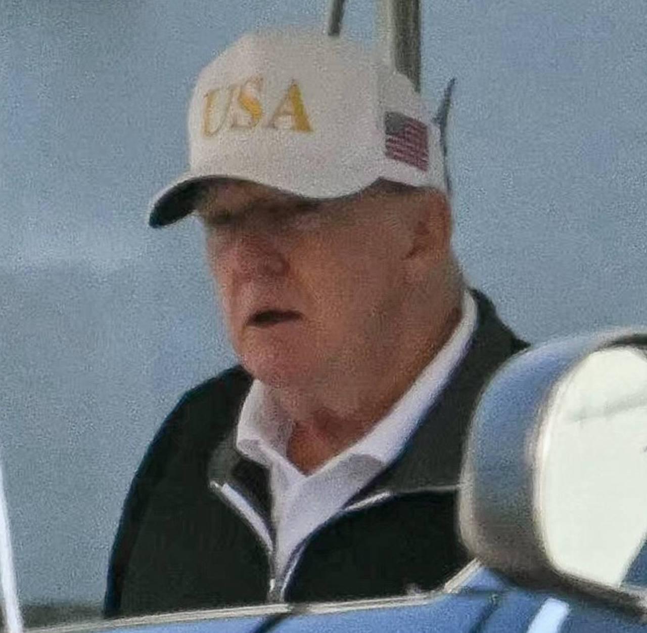 Якобы поддельный Трамп