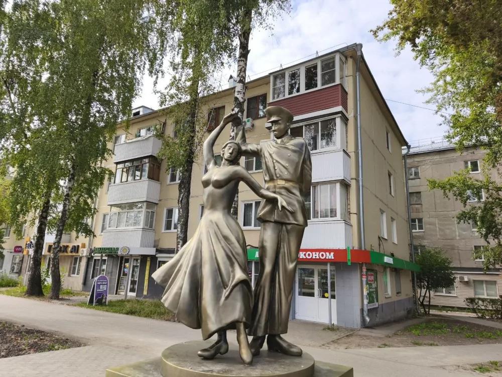 Напугали рязанцев скульптурой