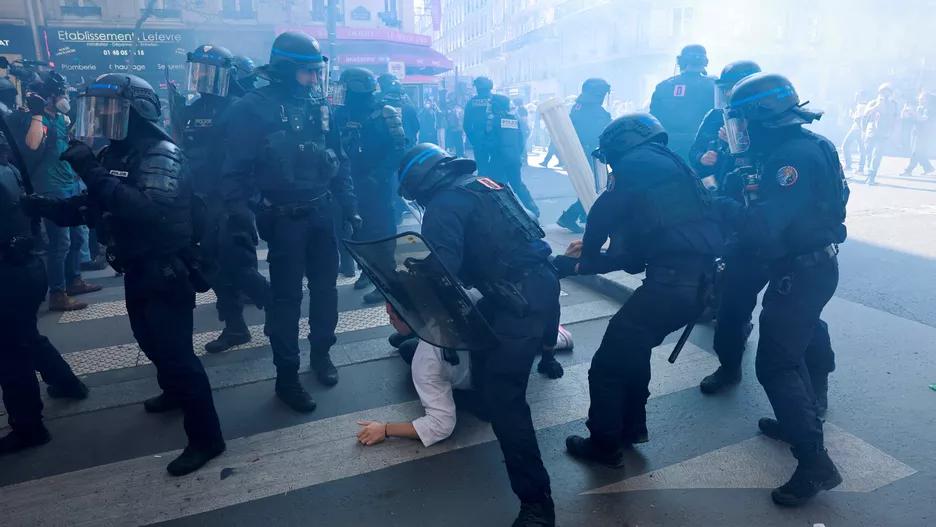 Масштабные протесты во Франции