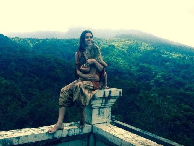 Нина Кутина с детьми