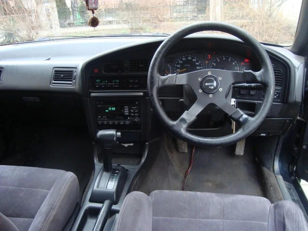 В России не планируют запрещать праворульные автомобили