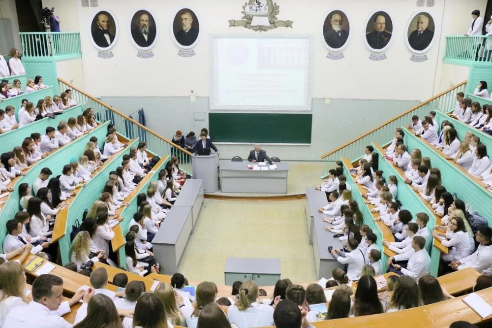 Студенты медвуза Студенты медвуза