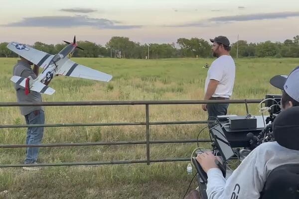 Парализованный пациент управлял самолетом