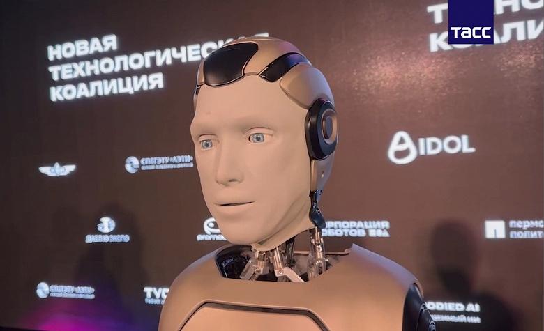 AIDOL робот