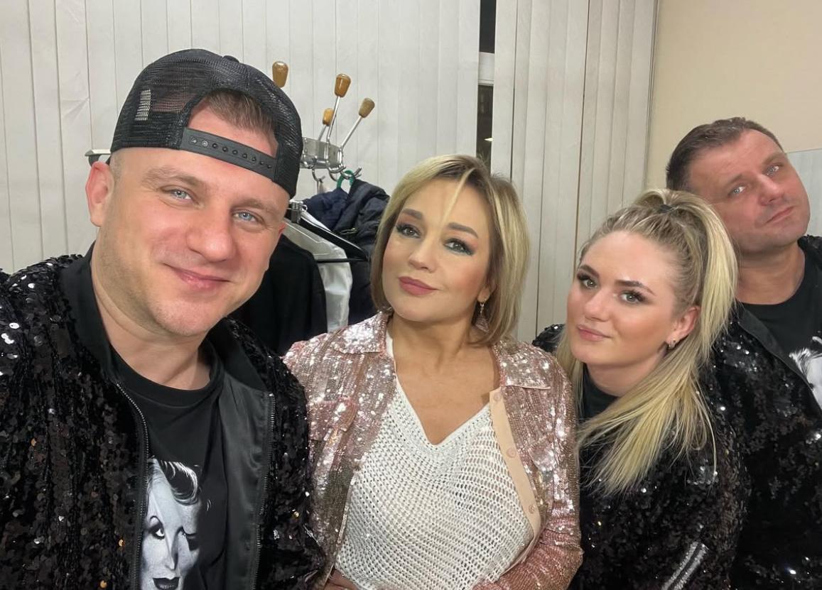 Все разбежались