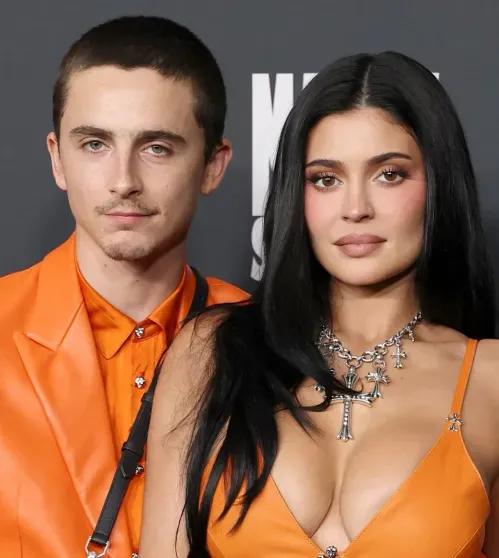 Тимоти Шаламе и Кайли Дженнер на премьере фильма Марти Великолепный