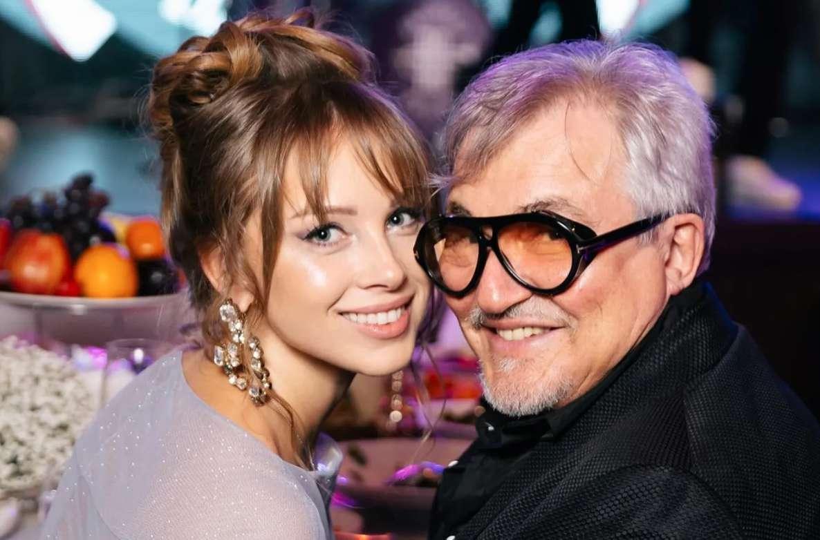 Дмитрий Дибров продал жену миллиардеру