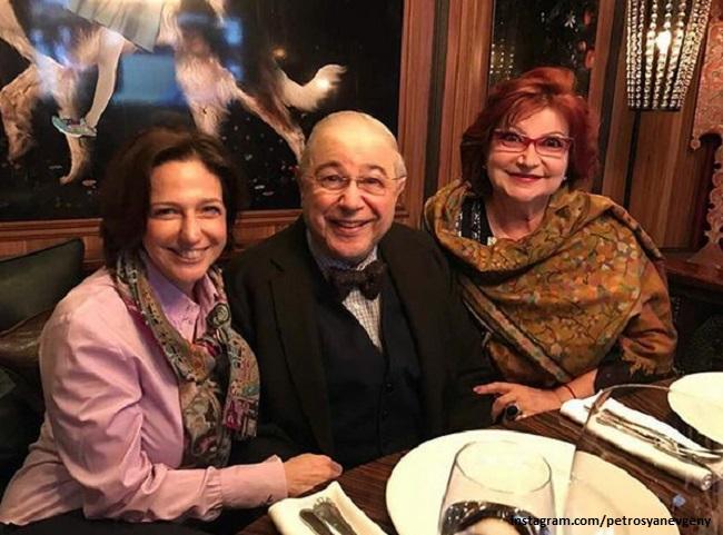 Евгений Петросян с дочерью Викториной и Елена Степаненко