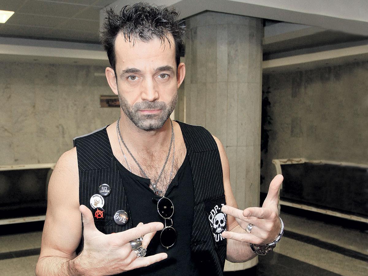 Дмитрий Певцов