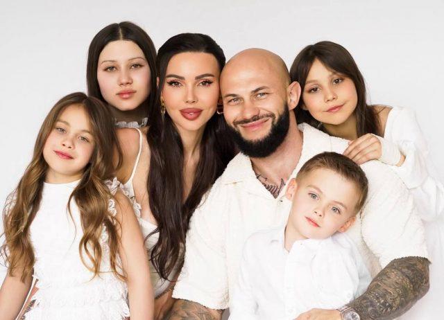 Джиган и Оксана Самойлова с детьми