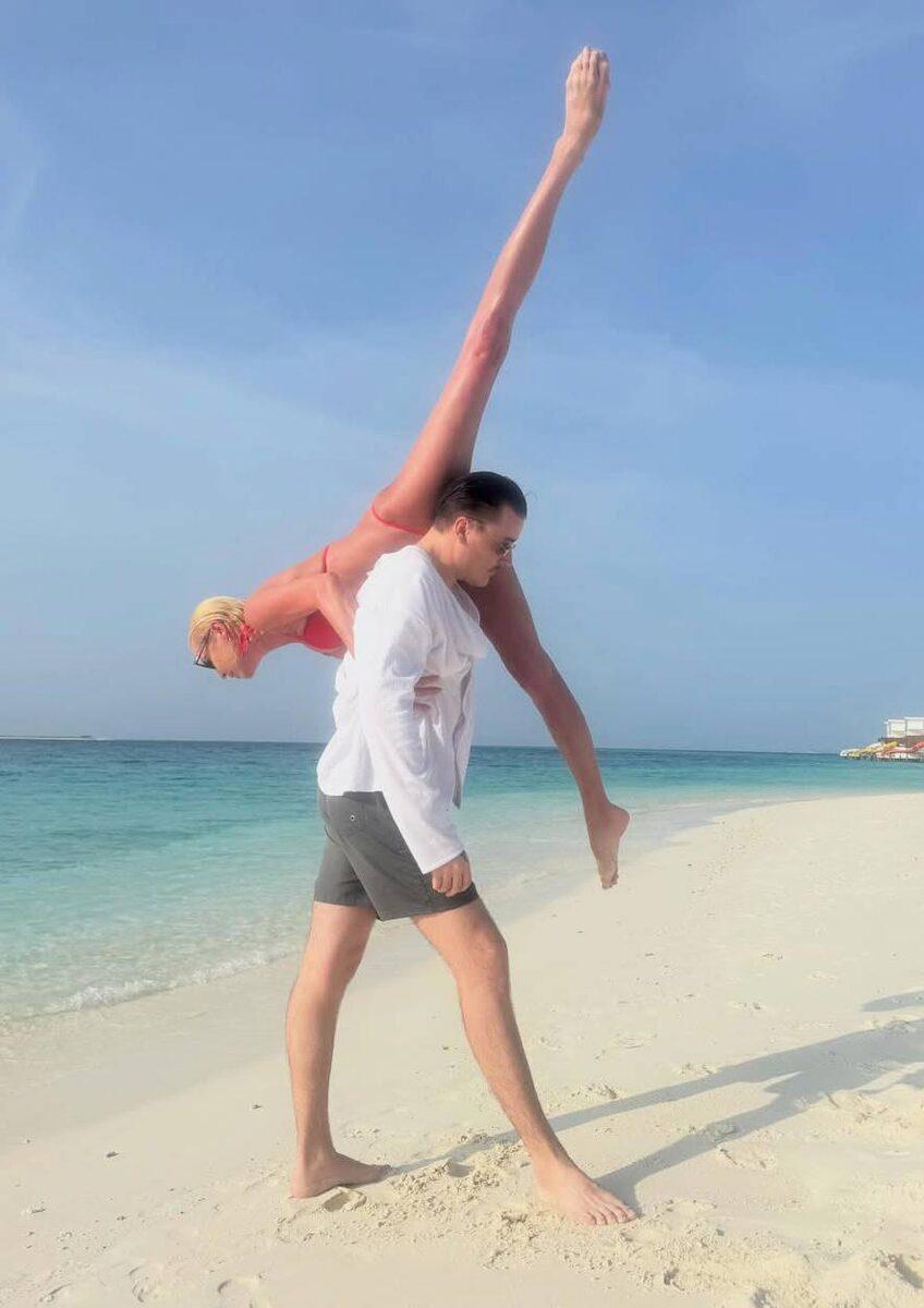 Анастасия Волочкова и Марчел Абаби на Мальдивах