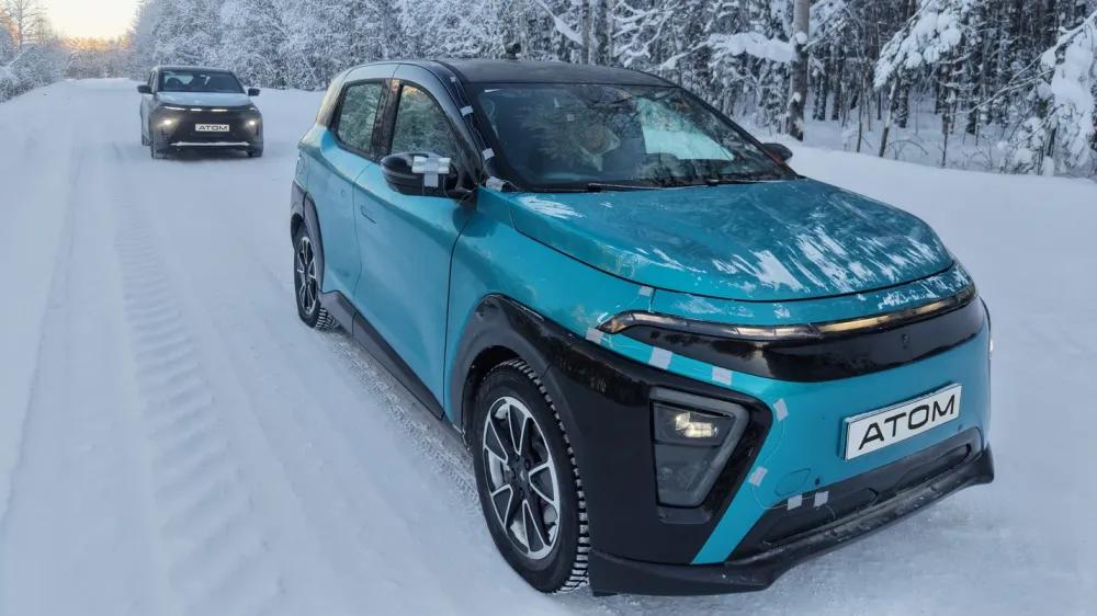 Одна из машин незначительно пострадала