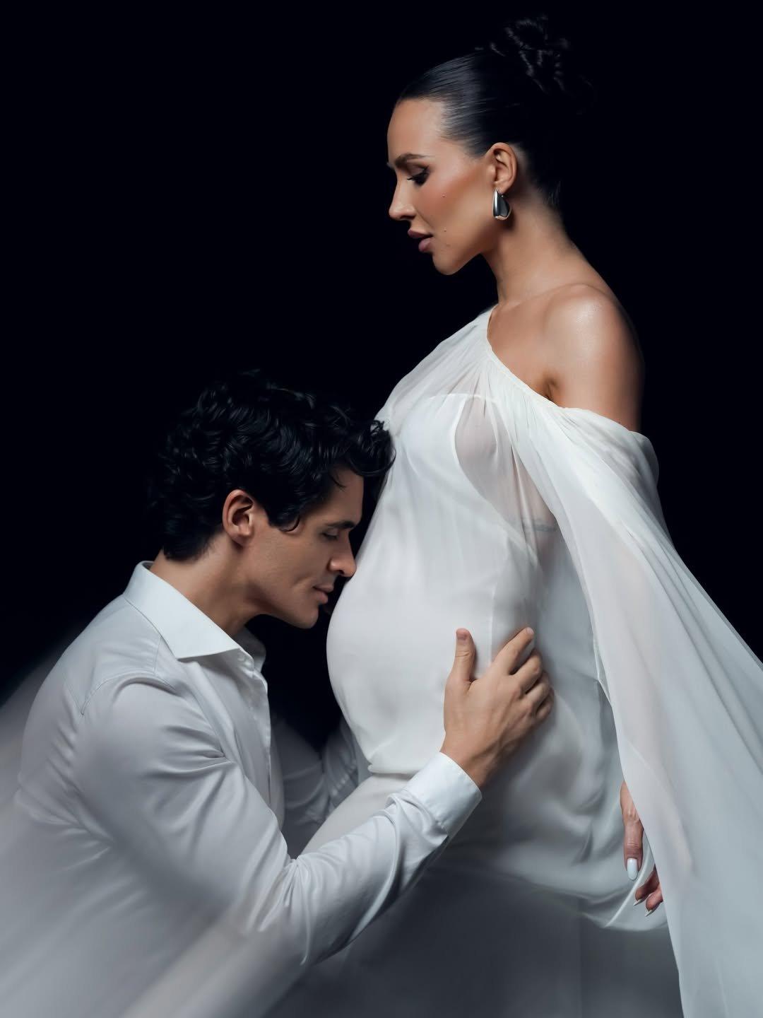 Валерия Чекалина родила новому возлюбленному ребёнка