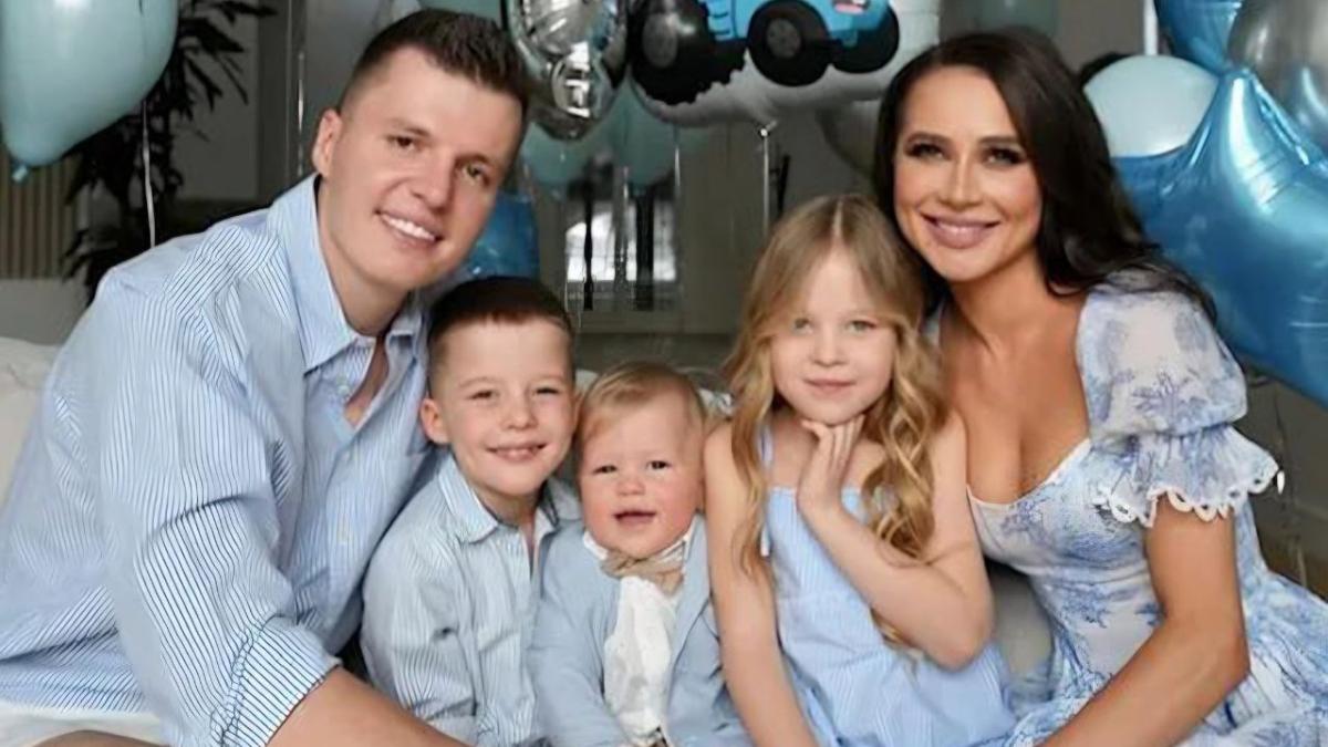 Семья была большая