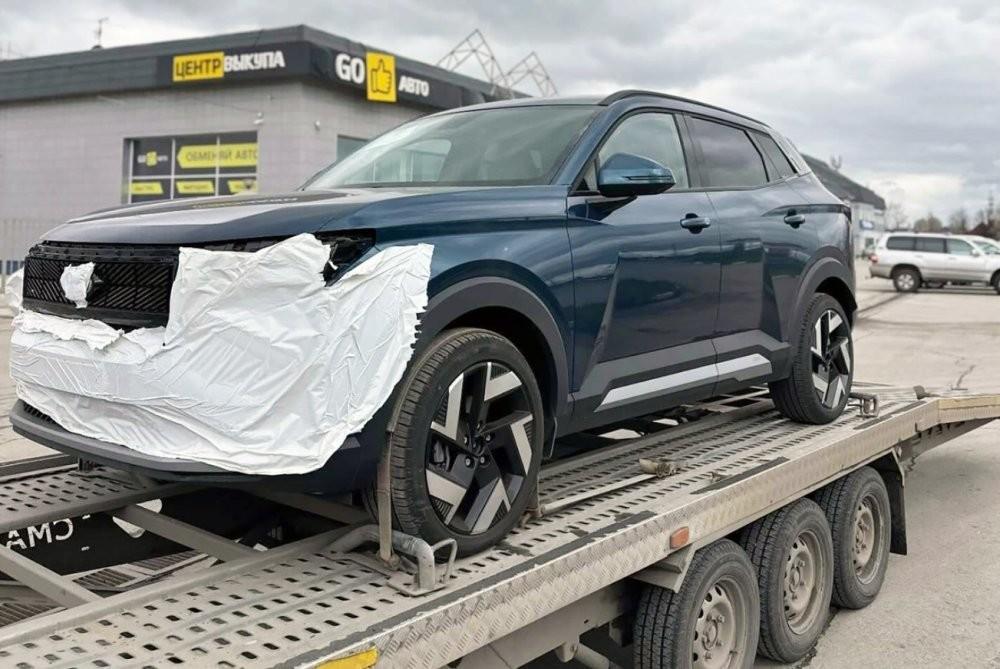 Lada Azimut на платформе