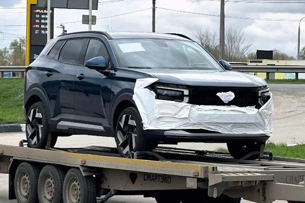 Синий Lada Azimut смогли сфотографировать с нескольких ракурсов...