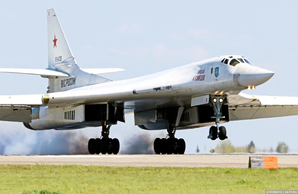 Ту-160