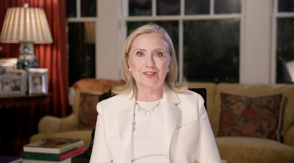 Хиллари Клинтон расскажет всем о мировом заговоре